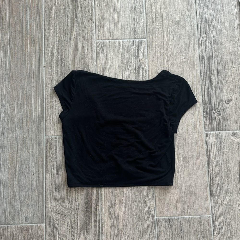 super cute size L black crop top from Garage - Picture 3 of 3